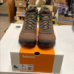 Timberland Men's Brown and Green Boots
